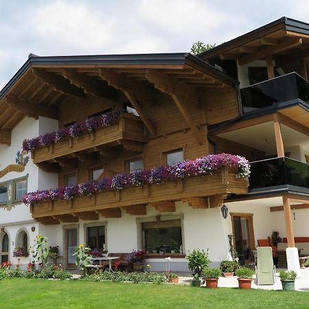 Haus Enzian Lejlighed Sankt Johann im Pongau Eksteriør billede